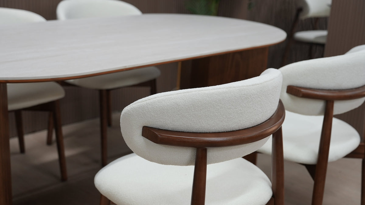 שולחנות ומזנונים