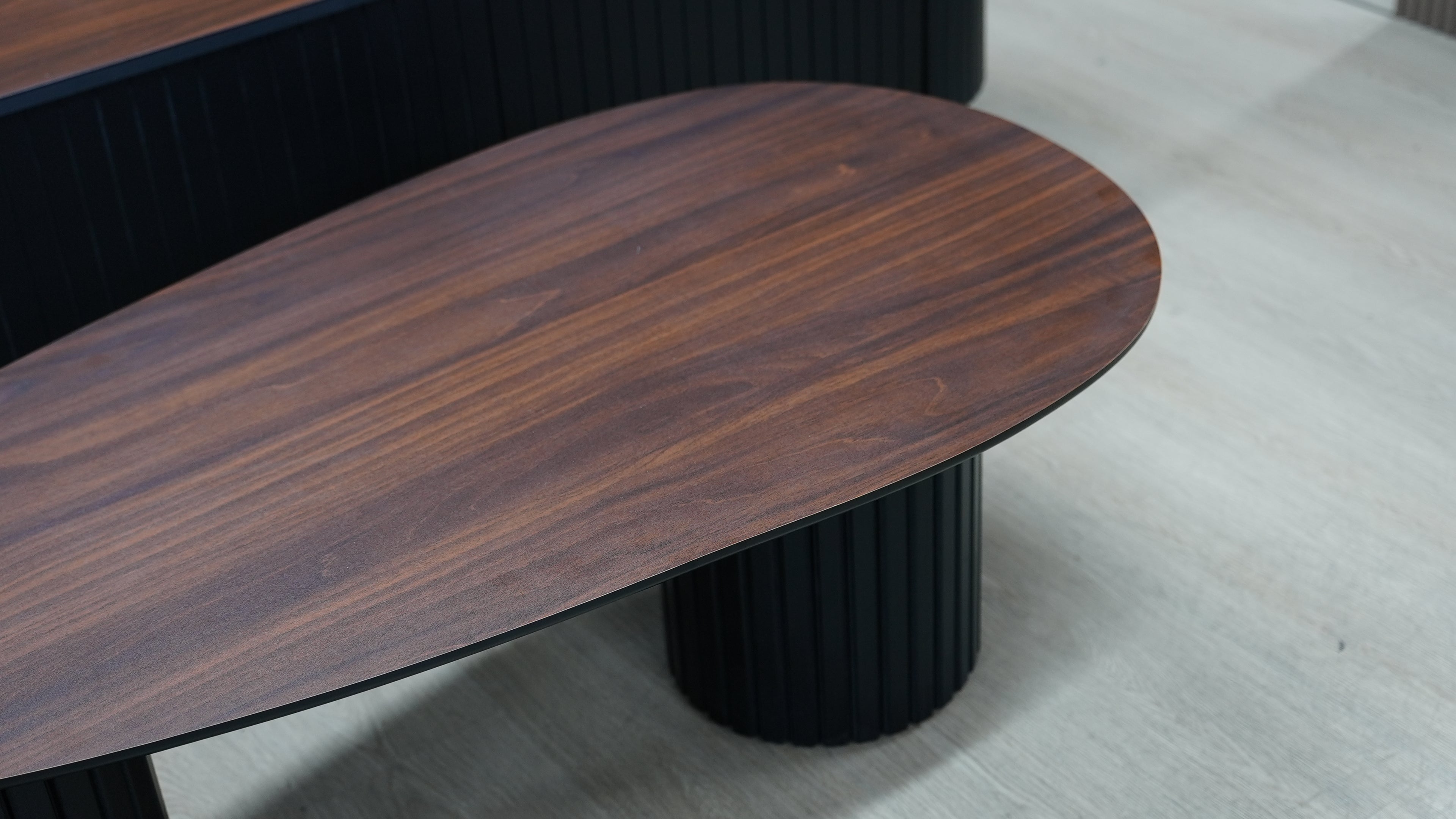 סט מזנון ושולחן סלון דגם "נואר"