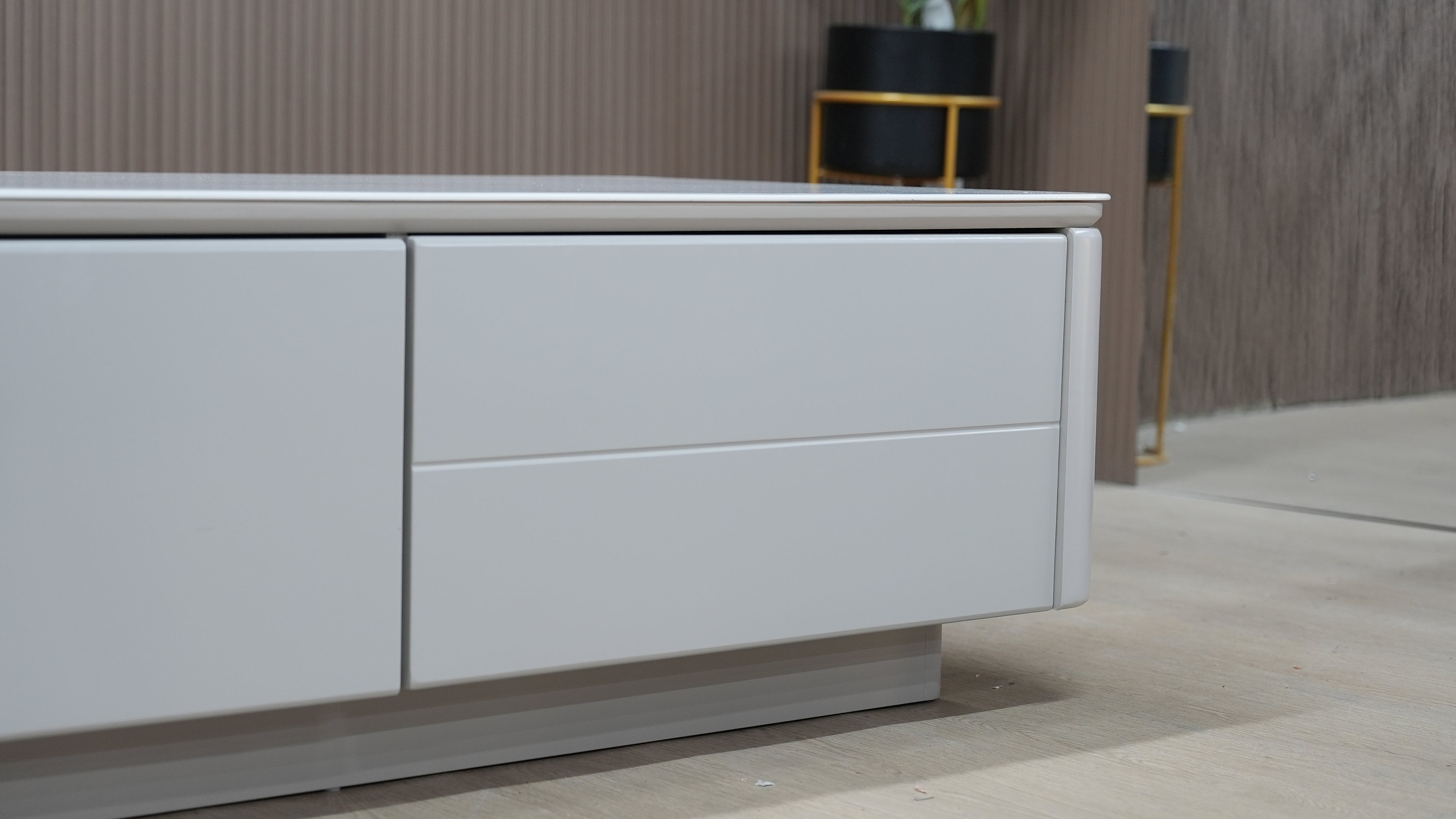 שולחן דגם "נאו"