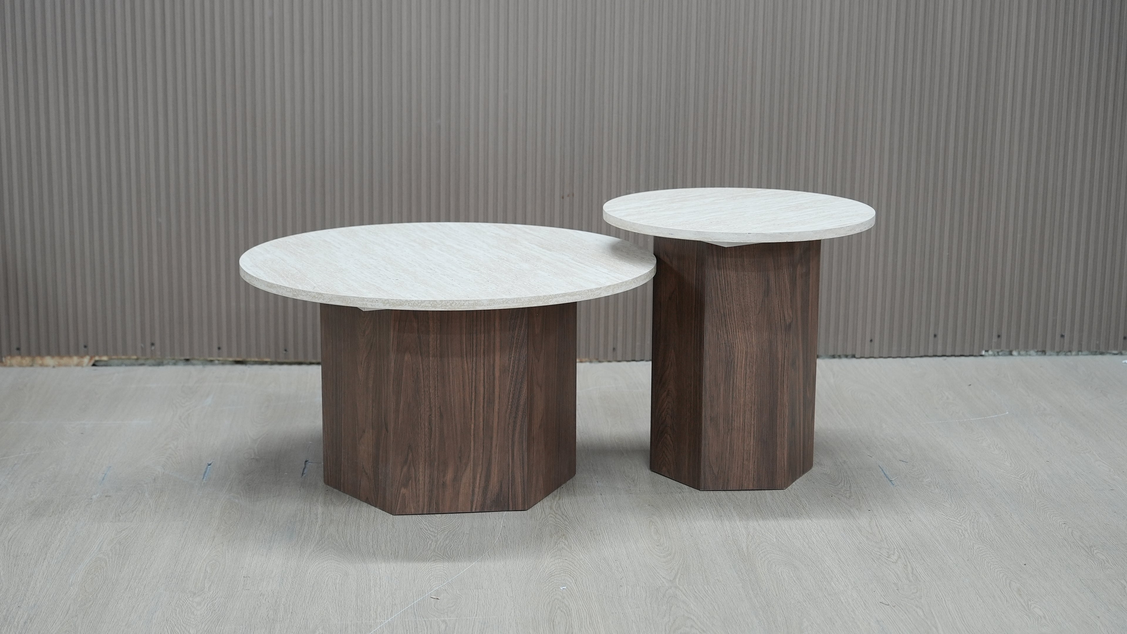 שולחן דגם "פלואו"